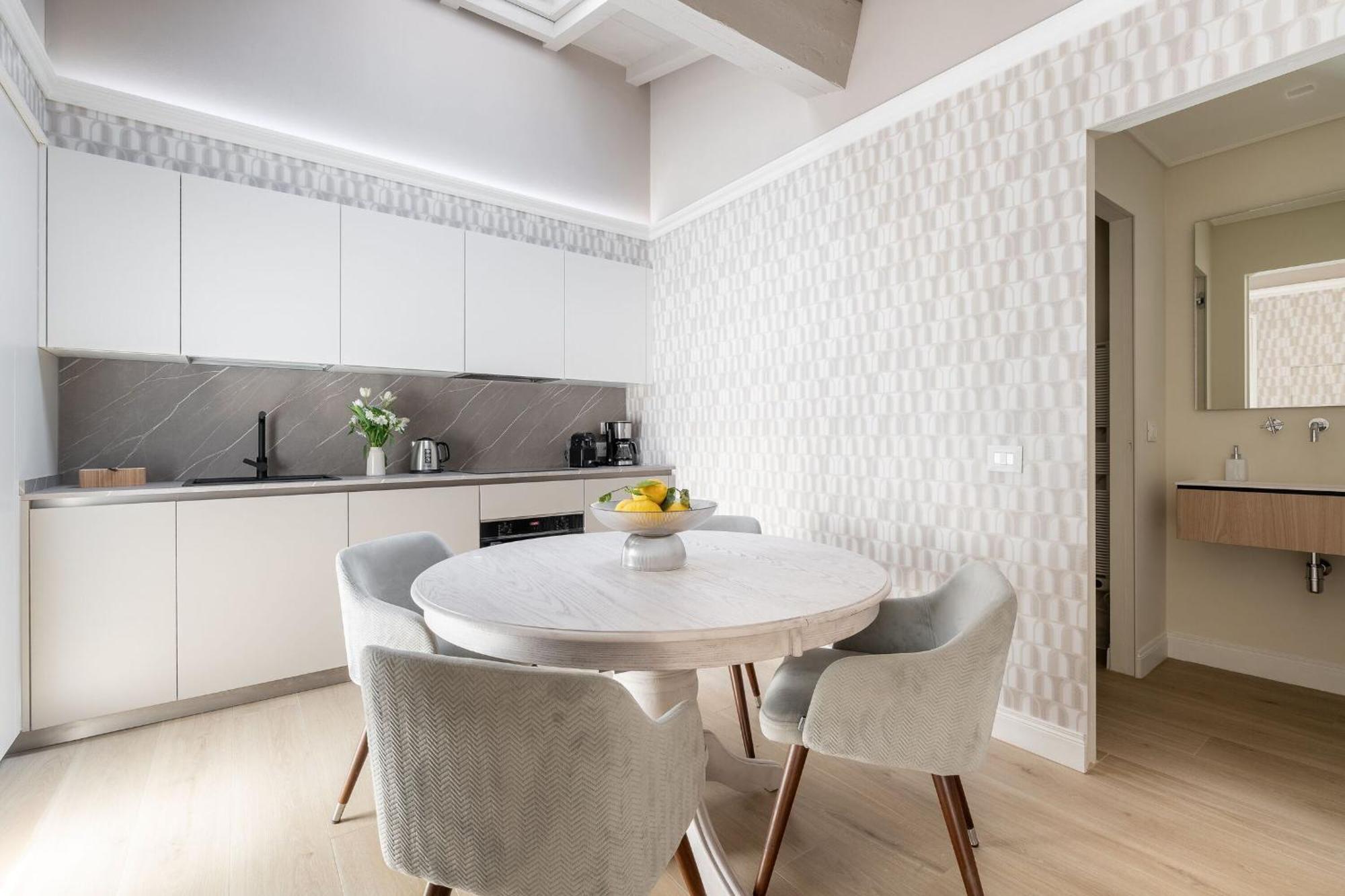 Apartment Deservi Charming Florenz